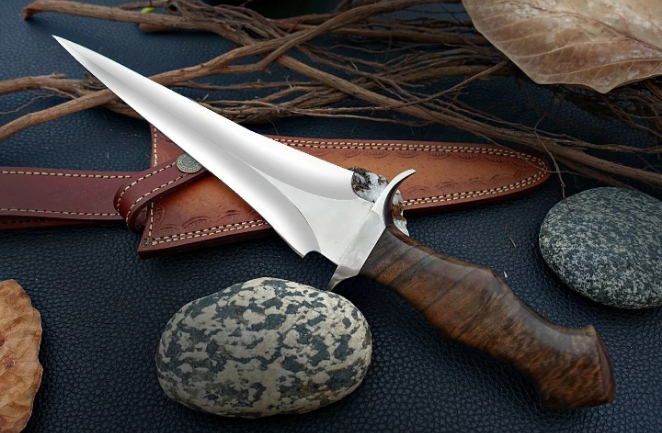 CUSTOM HANDMADE DAGGER HUNTING SURVIVAL KNIFE IN D2 STEEL MIRROR POLISH BLADE