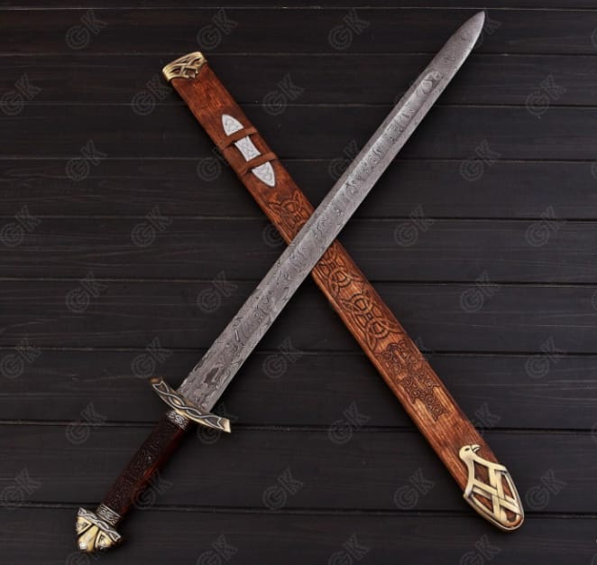 Medieval Hand - Forged Viking Sword Damascus Steel / sharp Battle Ready gift