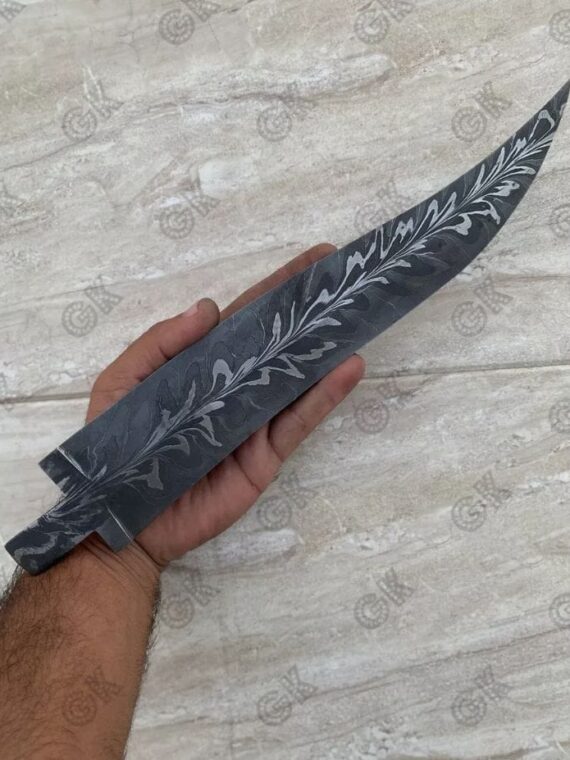 Custom Hand Forged/ Damascus Steel Bowie Knife Blank Blade, Beautiful Petron 12"