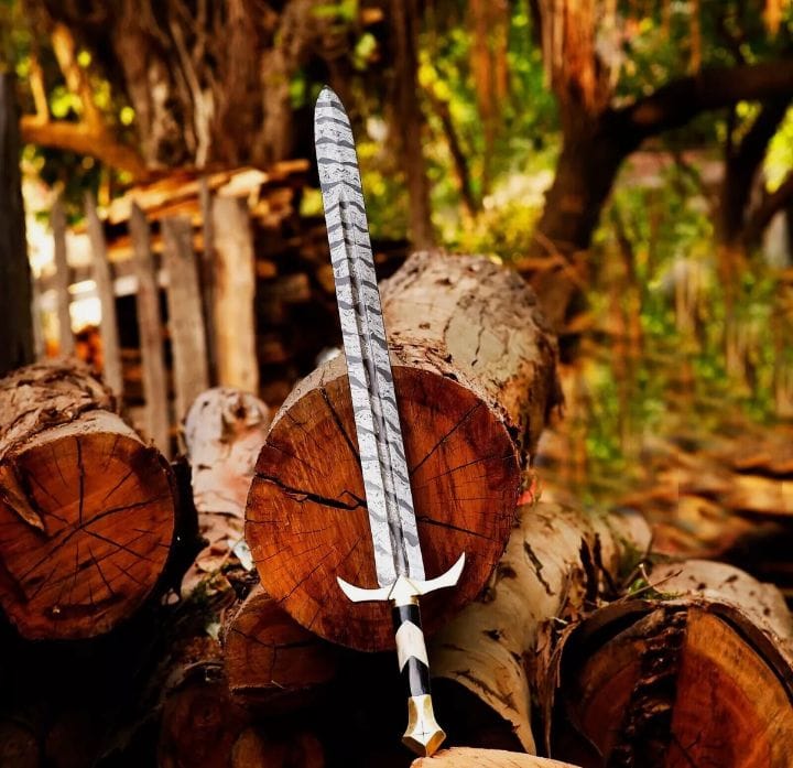 Hand Forged Damascus Steel Viking Sword Battle Ready Medieval Sword With Sheath