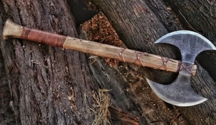 MADIEVAL WARRIOR DOUBLE HEADED BATTLE AXE WITH CARBON STEEL ASH WOOD HANDLE GK